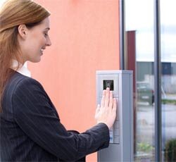 Биометрический контроль доступа, как основная защита вашей собственности